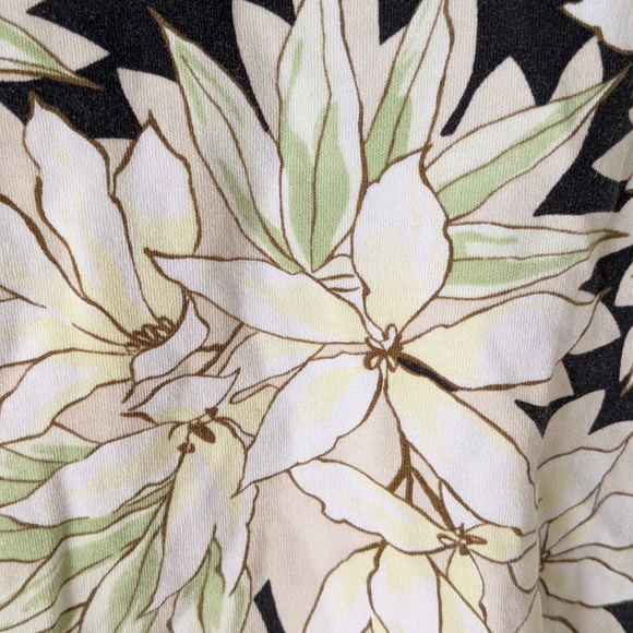 Izod Ladies Hawaiian Floral Print Polo Shirt - Picture 7 of 10